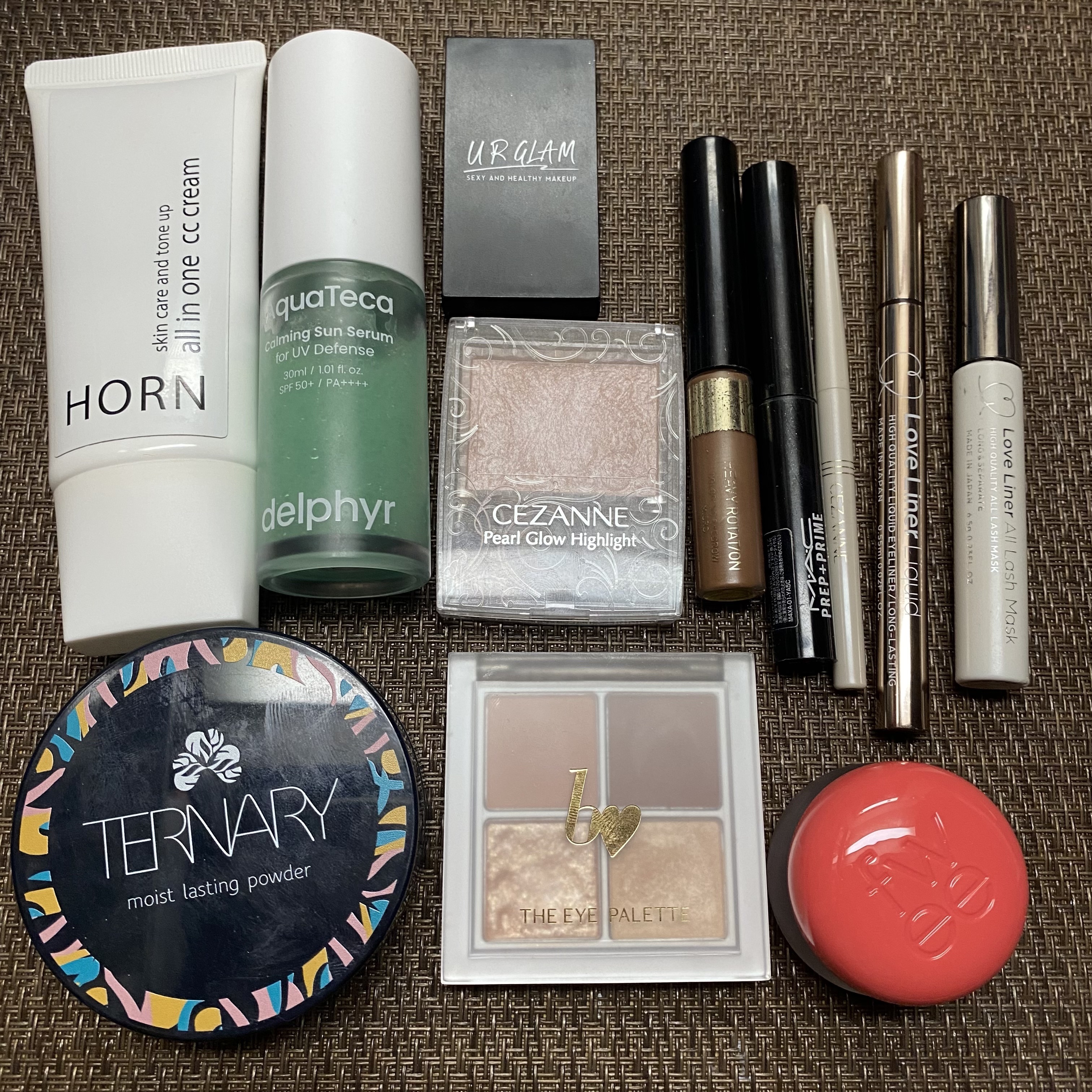 T モイストラスティングパウダー/TERNARY/プレストパウダーを使ったクチコミ（3枚目）