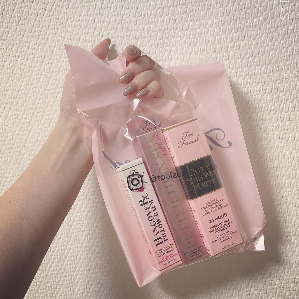 ～トゥー フェイスド ハングオーバー～ ピロー バーム リップ トリートメント/Too Faced/リップ美容液を使ったクチコミ（1枚目）