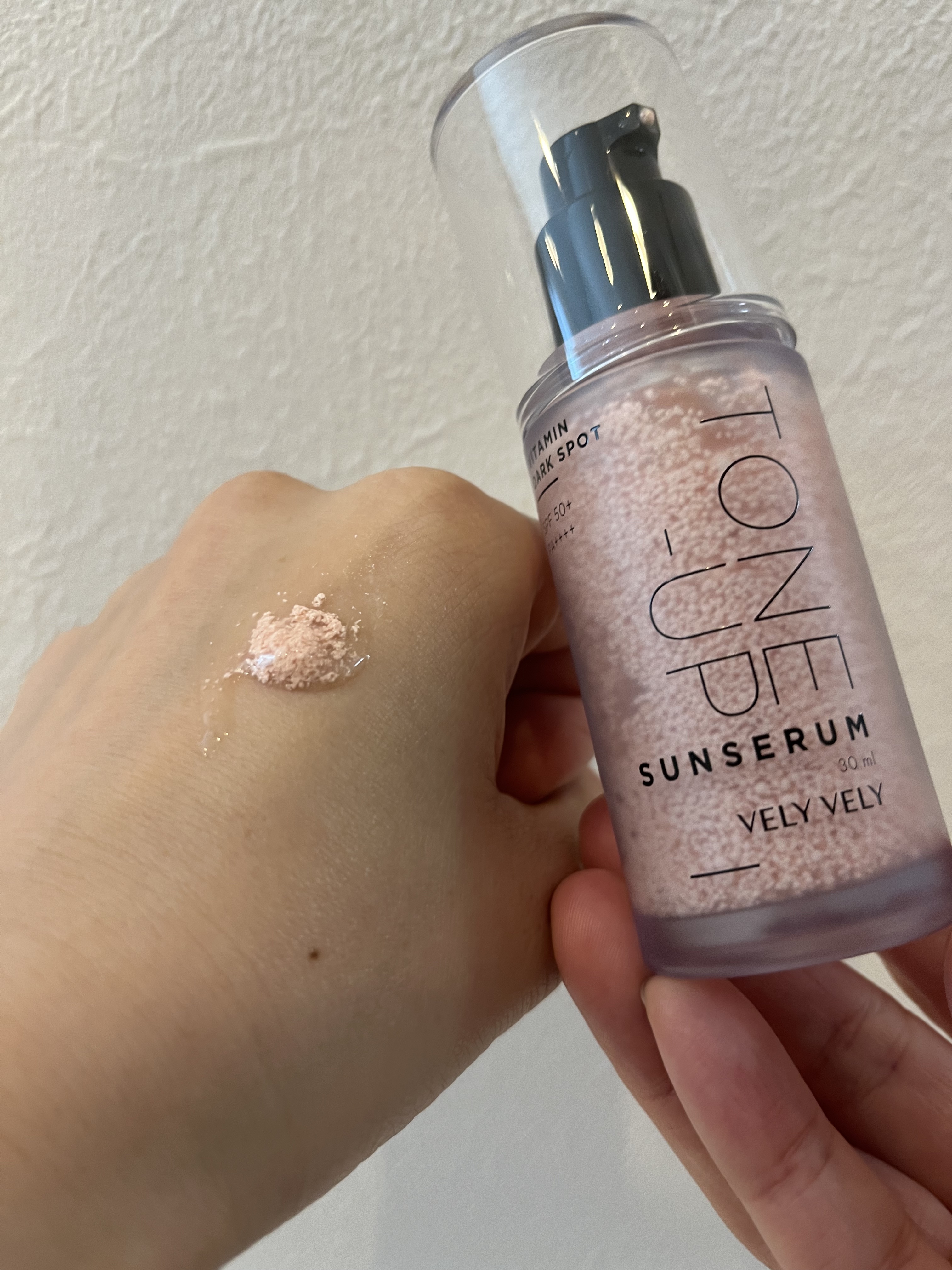 ビタミントーンアップサンセラム/VELY VELY/日焼け止めローションを使ったクチコミ（1枚目）