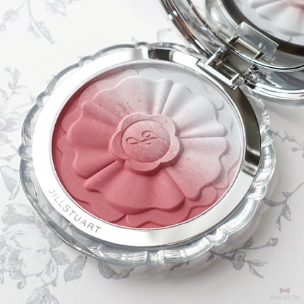 ジルスチュアート パステルペタル ブラッシュ/JILL STUART/パウダーチークを使ったクチコミ(5枚目)