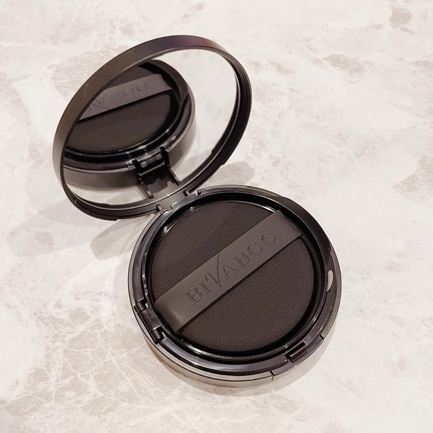 ベルベットジュエルクッション/BIVABOO/クッションファンデーションを使ったクチコミ（3枚目）
