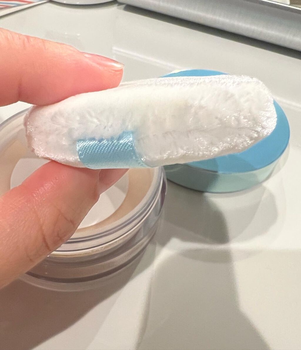 フィニッシングUVパウダー クール/チャコット・コスメティクス/ルースパウダーを使ったクチコミ(3枚目)