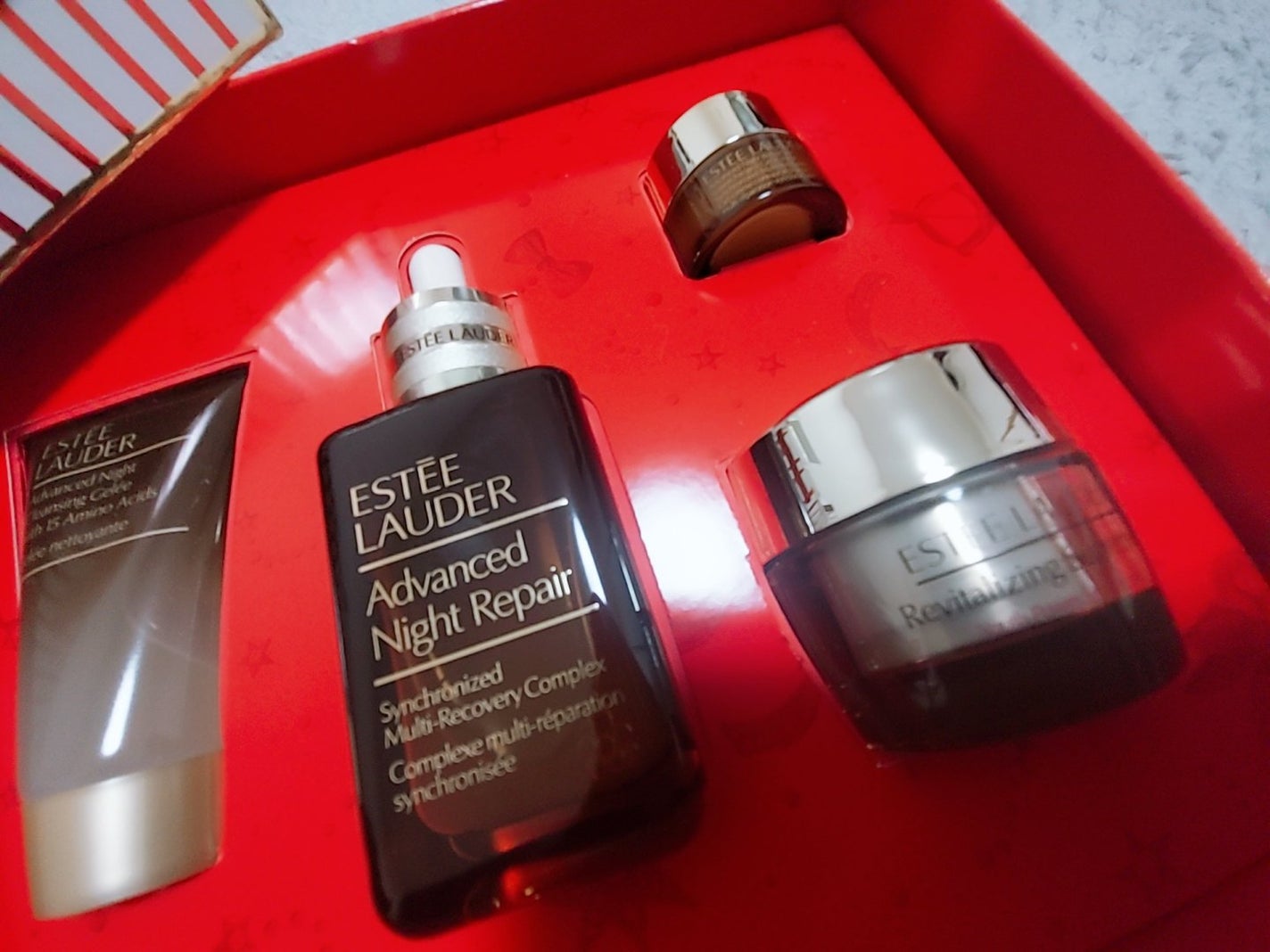 ESTEE LAUDER ホリデー アドバンス ナイト リペア セット 試してみた】ホリデー アドバンス ナイト リペア セット ESTEE