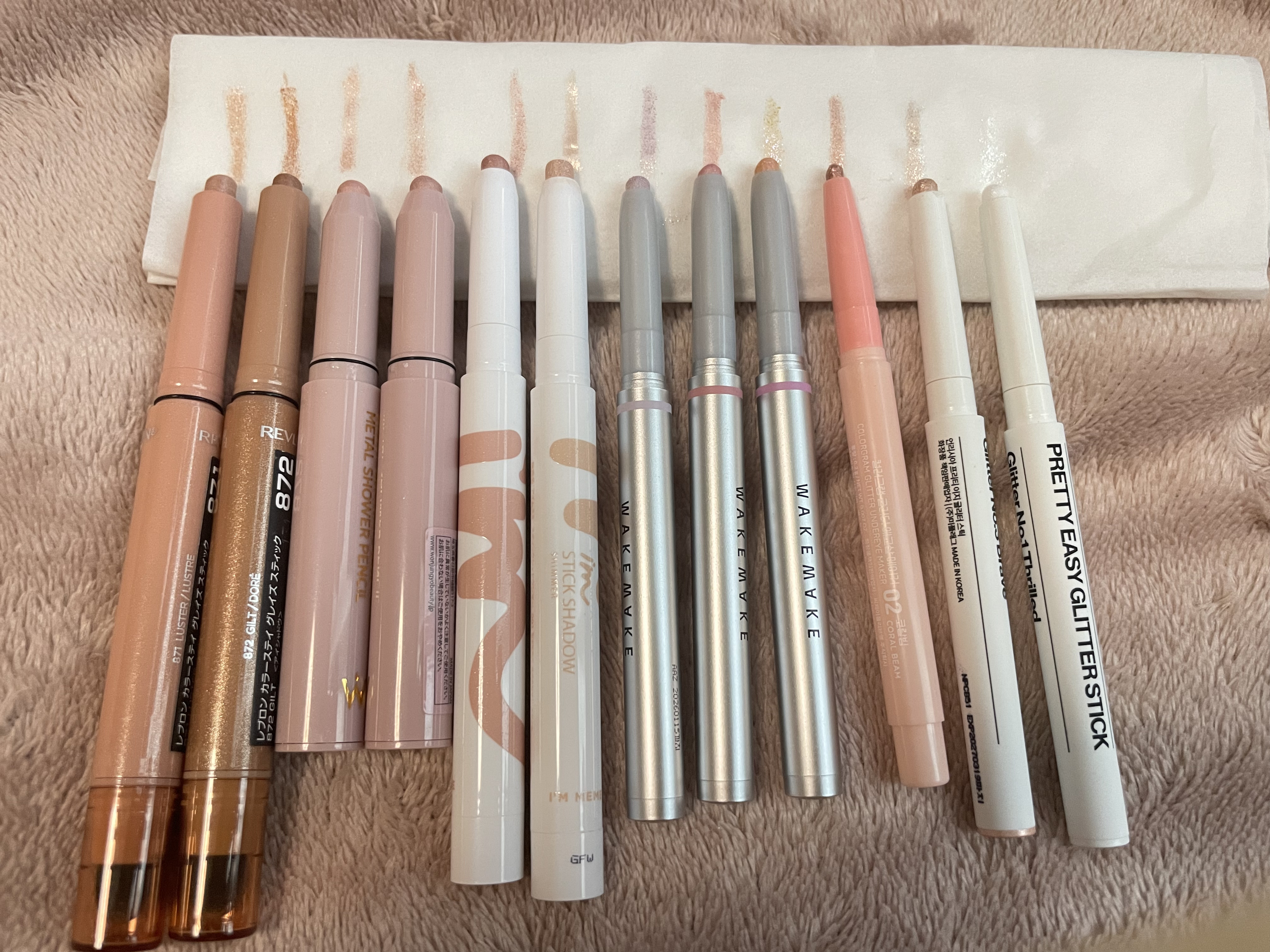 プリティー イージーグリッタースティック/unleashia/グリッターを使ったクチコミ（2枚目）