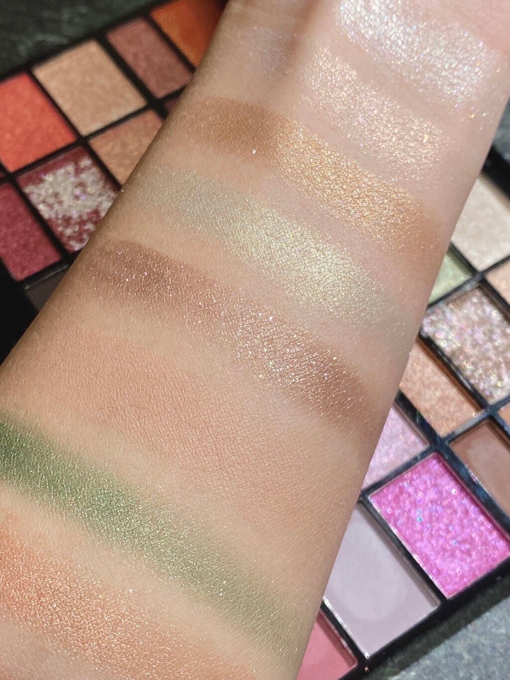 りーしゃん on LIPS 「どんどんいきます!今回は右上の紹介〜👏✨このアースカラーがたま..」(3枚目)