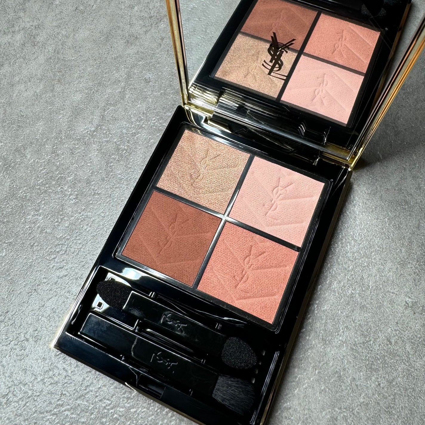 クチュール ミニ クラッチ/YVES SAINT LAURENT BEAUTE/アイシャドウパレットを使ったクチコミ(8枚目)