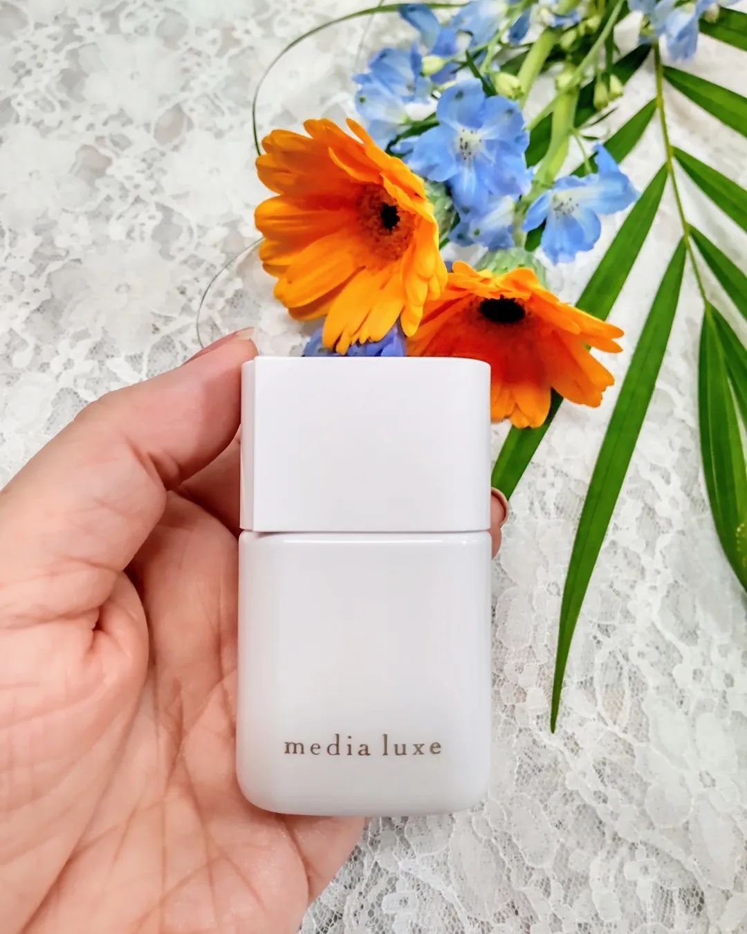 リキッドファンデーション 02 中間的な明るさ/media luxe/リキッドファンデーションを使ったクチコミ（2枚目）