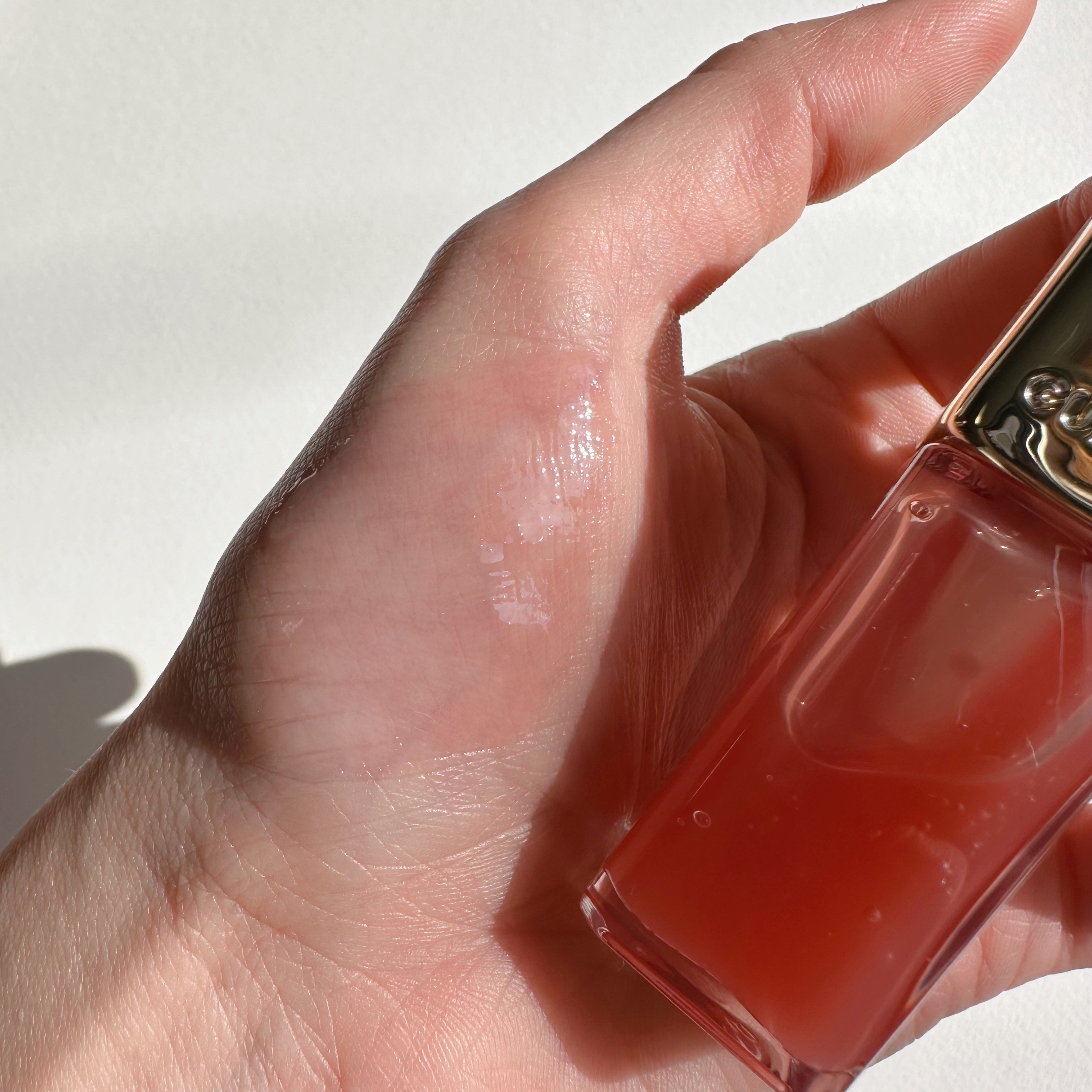 キスキス ビー グロウ オイル/GUERLAIN/リップグロスを使ったクチコミ（3枚目）