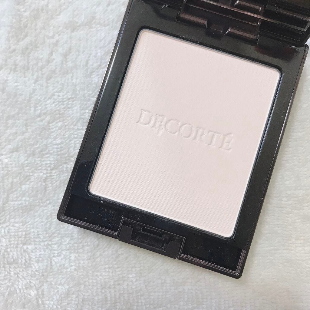 トランスルーセント セッティングパウダー/DECORTÉ/プレストパウダーを使ったクチコミ(2枚目)