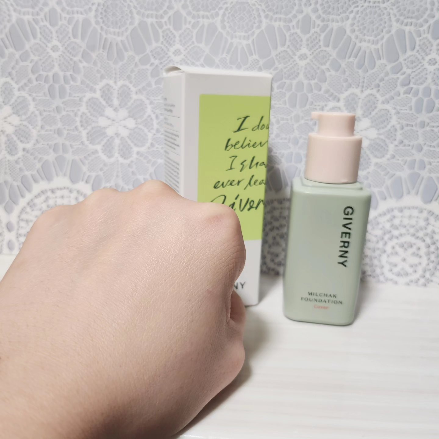 ジヴェルニー 密着カバーファンデーション 22NW ナチュラルベージュ/GIVERNY/リキッドファンデーションを使ったクチコミ（3枚目）