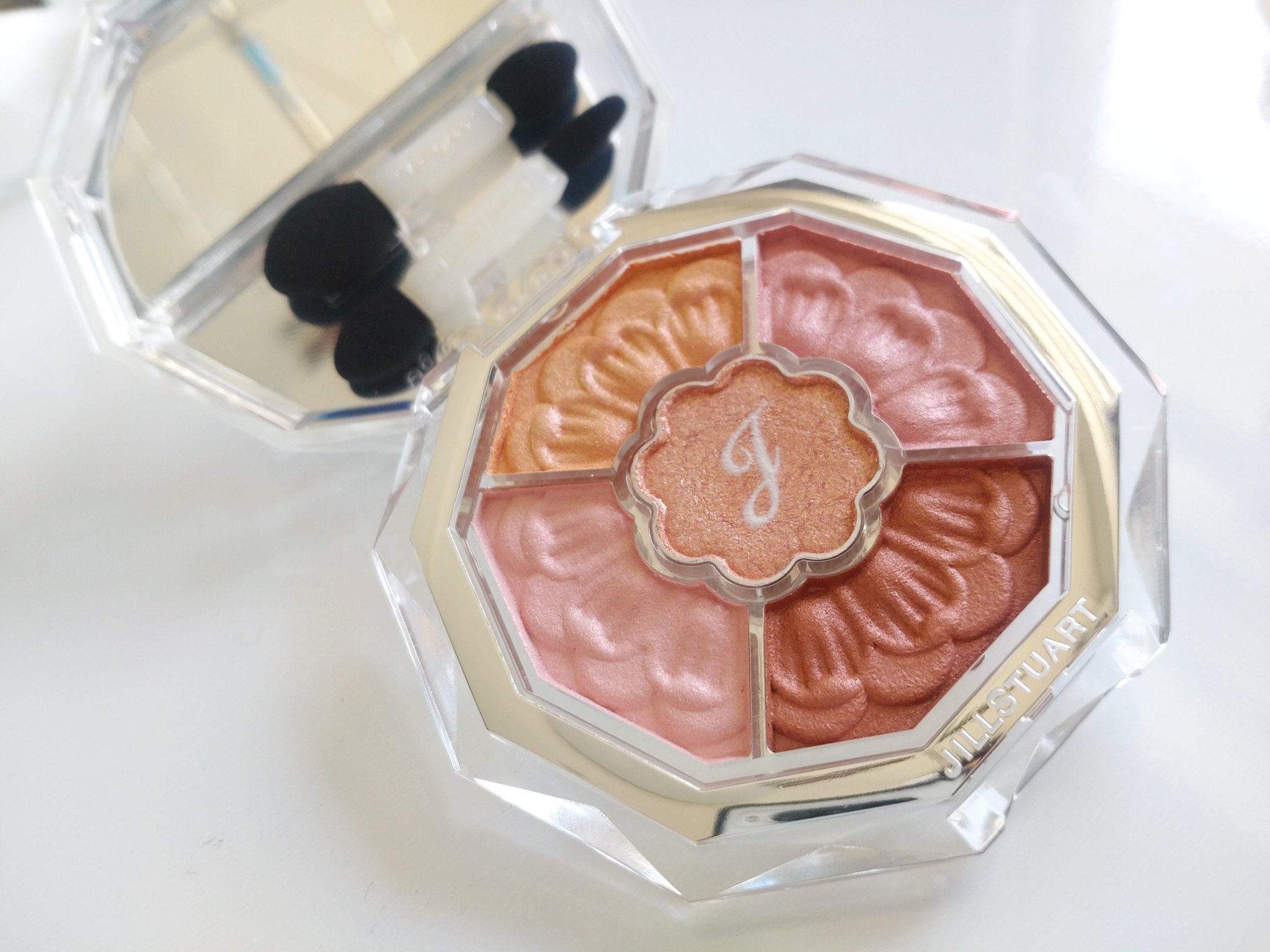 ジルスチュアート ブルームクチュール アイズ　ジュエルドブーケ/JILL STUART/アイシャドウパレットを使ったクチコミ（2枚目）