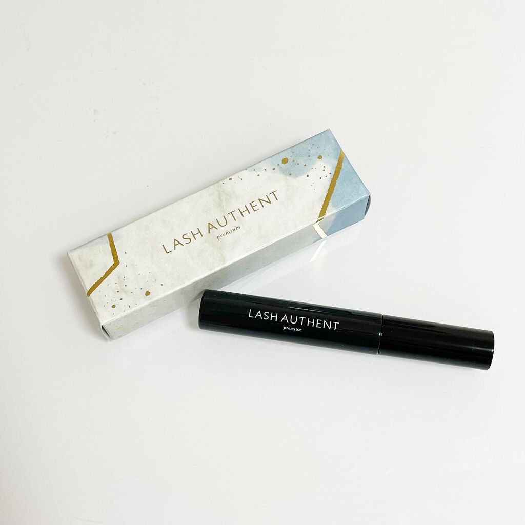 momo on LIPS 「楽天ランキング1位(まつげ、 まゆげ美容液部門と目元美容液部門..」(1枚目)