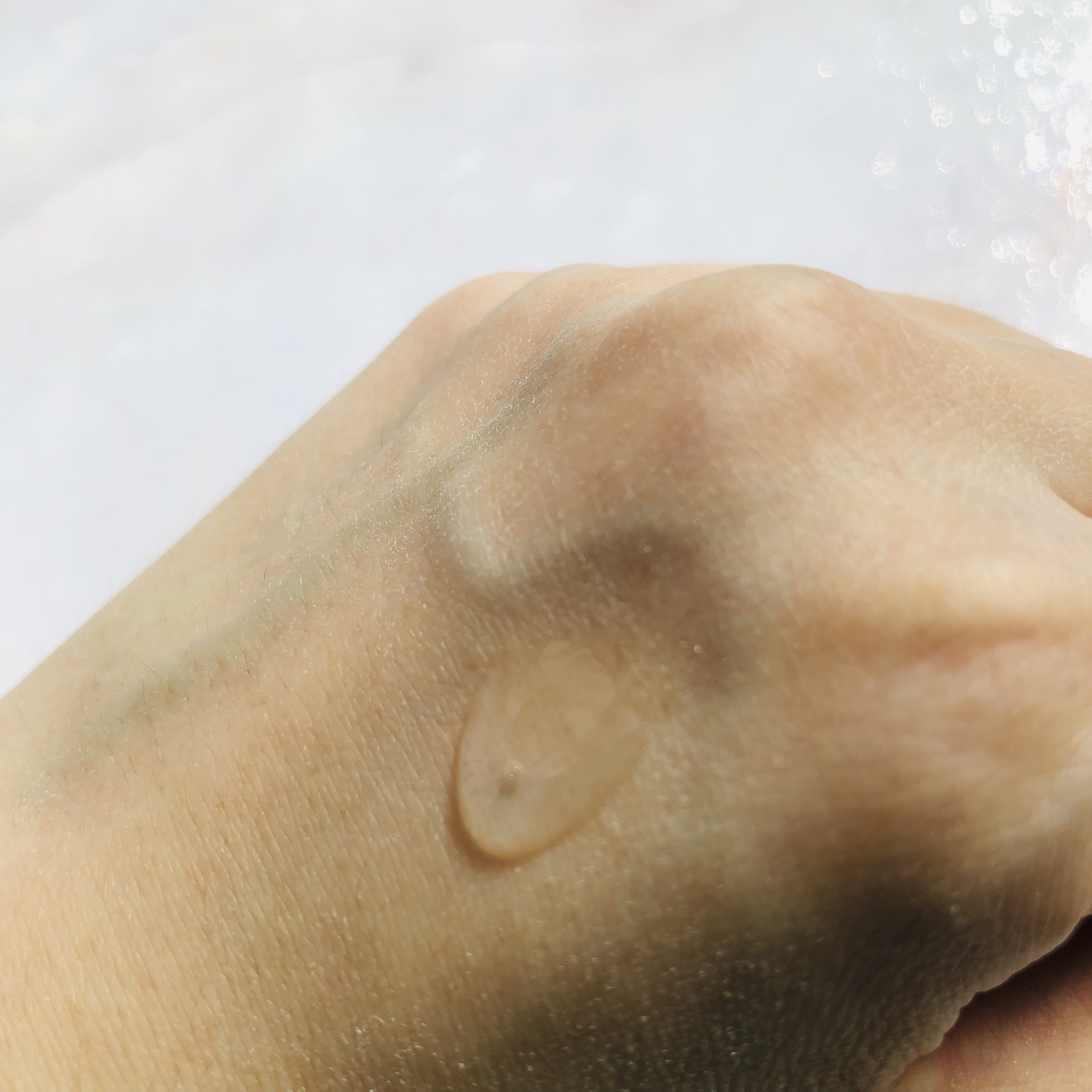 BLACK TEA & FIG SOFTENING HAIR OIL/Longtake/ヘアオイルを使ったクチコミ（3枚目）