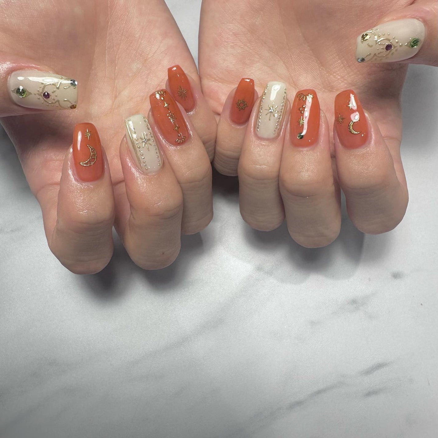 kanna on LIPS 「・・・𝔐𝔬𝔯𝔬𝔠𝔠𝔞𝔫𝔫𝔞𝔦𝔩🧞♀️💜🧡💚夏っぽいテラコッタ..」(1枚目)