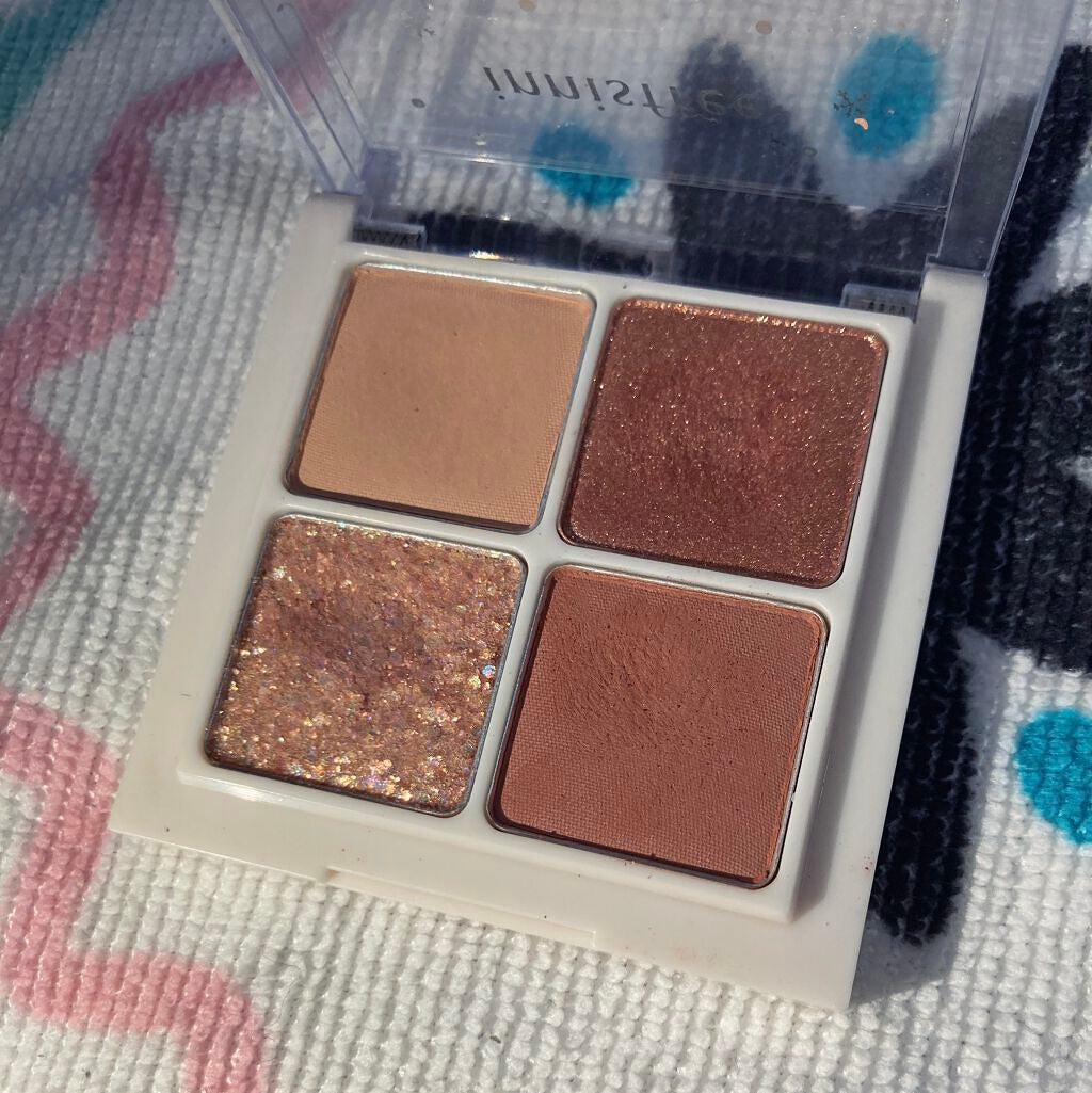 エアリー トゥインクル アイパレット 2021 Green Holidays Edition/innisfree/アイシャドウパレットを使ったクチコミ(2枚目)