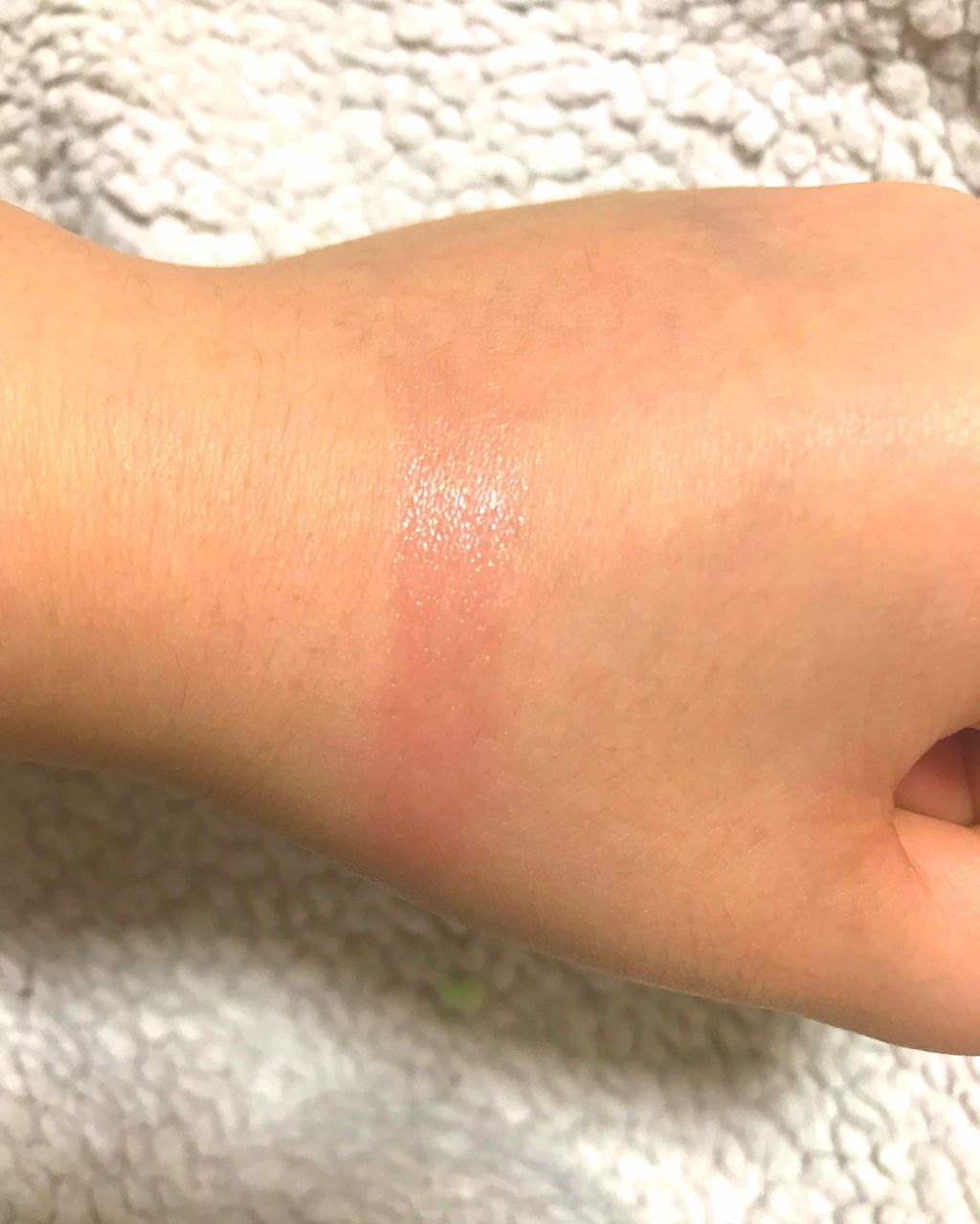 モイストピュアカラーリップ/ニベア/リップクリームを使ったクチコミ（2枚目）