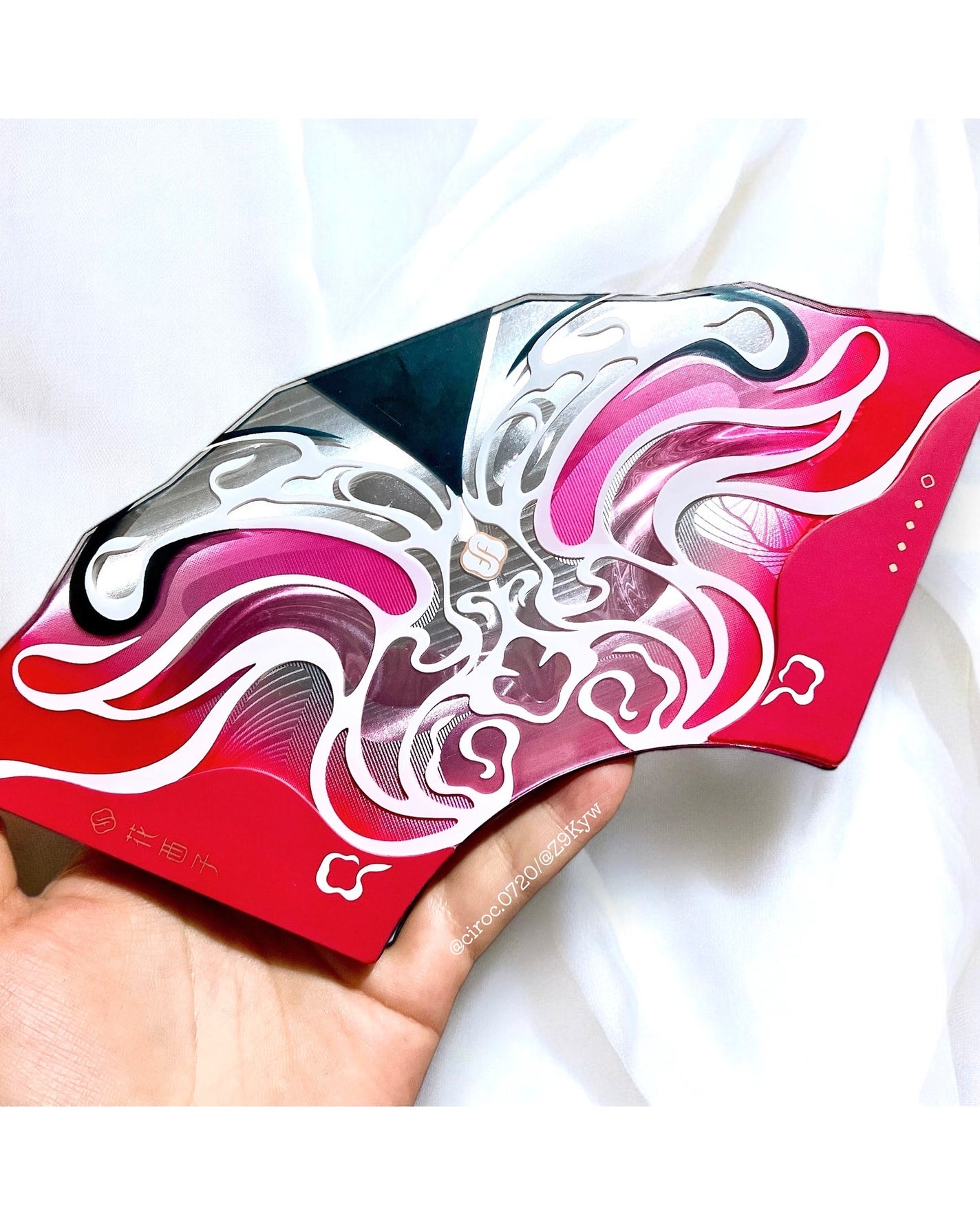 京劇彫刻マルチパレット/花西子/パウダーアイシャドウを使ったクチコミ(6枚目)