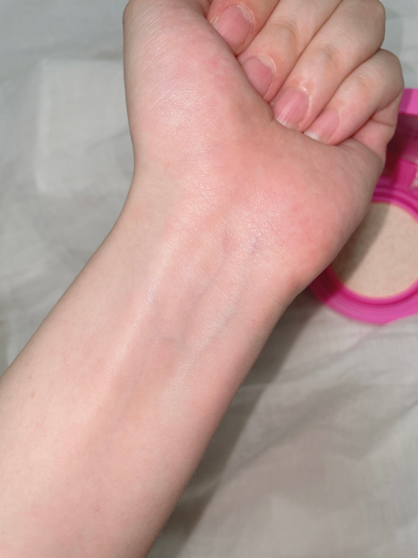 スリムフィットトーンアップサンクッション/Dear.A/日焼け止めローションを使ったクチコミ(7枚目)