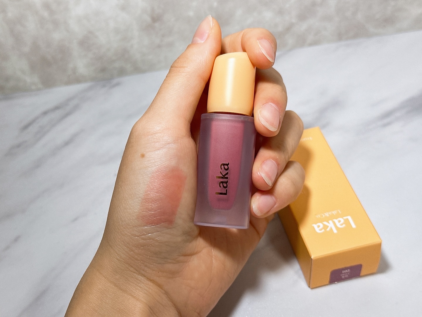 フルーティーグラムティント 102 デューイ/Laka/リップティントを使ったクチコミ（3枚目）