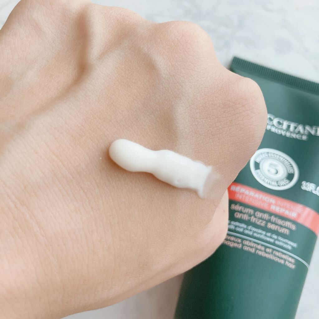 ファイブハーブス リペアリングヘアミルクセラム/L'OCCITANE/ヘアミルクを使ったクチコミ（2枚目）