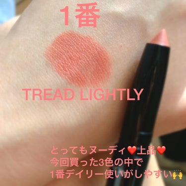 レブロン カラーステイ マット ライト クレヨン 008 シーズ フライ/REVLON/口紅を使ったクチコミ（2枚目）