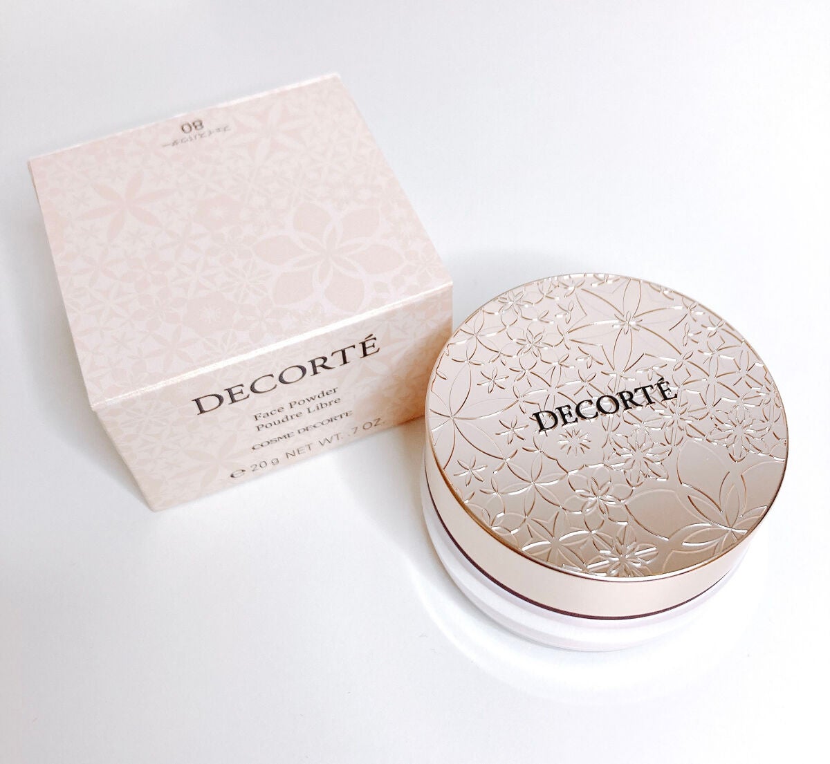 maa on LIPS 「先日デコルテを購入しました♡口コミ通り、神パウダーでした☺️色..」(1枚目)