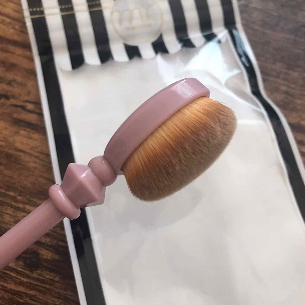 ファンデーションブラシ/3COINS/その他化粧小物を使ったクチコミ(2枚目)