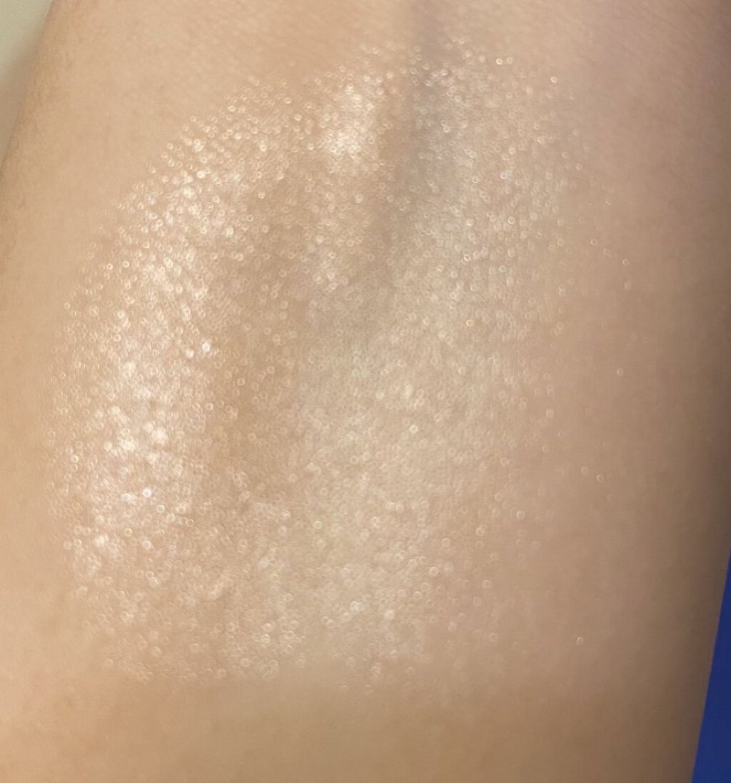 トゥルーディメンションラディアンスバーム/hince/スティックハイライトを使ったクチコミ（3枚目）