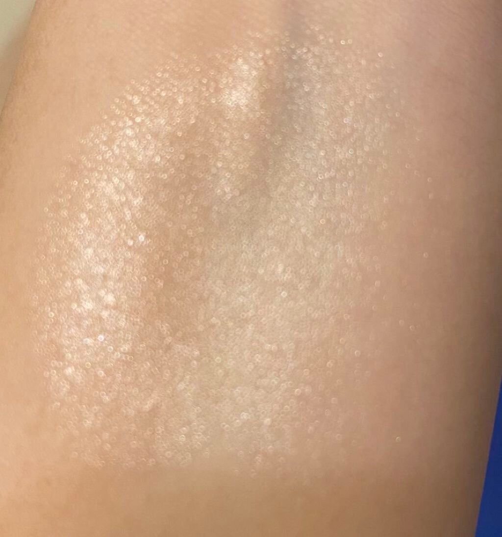 トゥルーディメンションラディアンスバーム/hince/スティックハイライトを使ったクチコミ(3枚目)