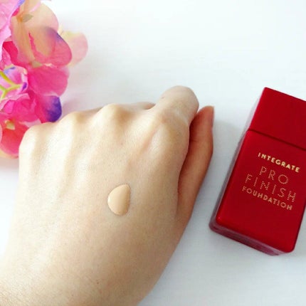 プロフィニッシュリキッド オークル20/インテグレート/リキッドファンデーションを使ったクチコミ(1枚目)