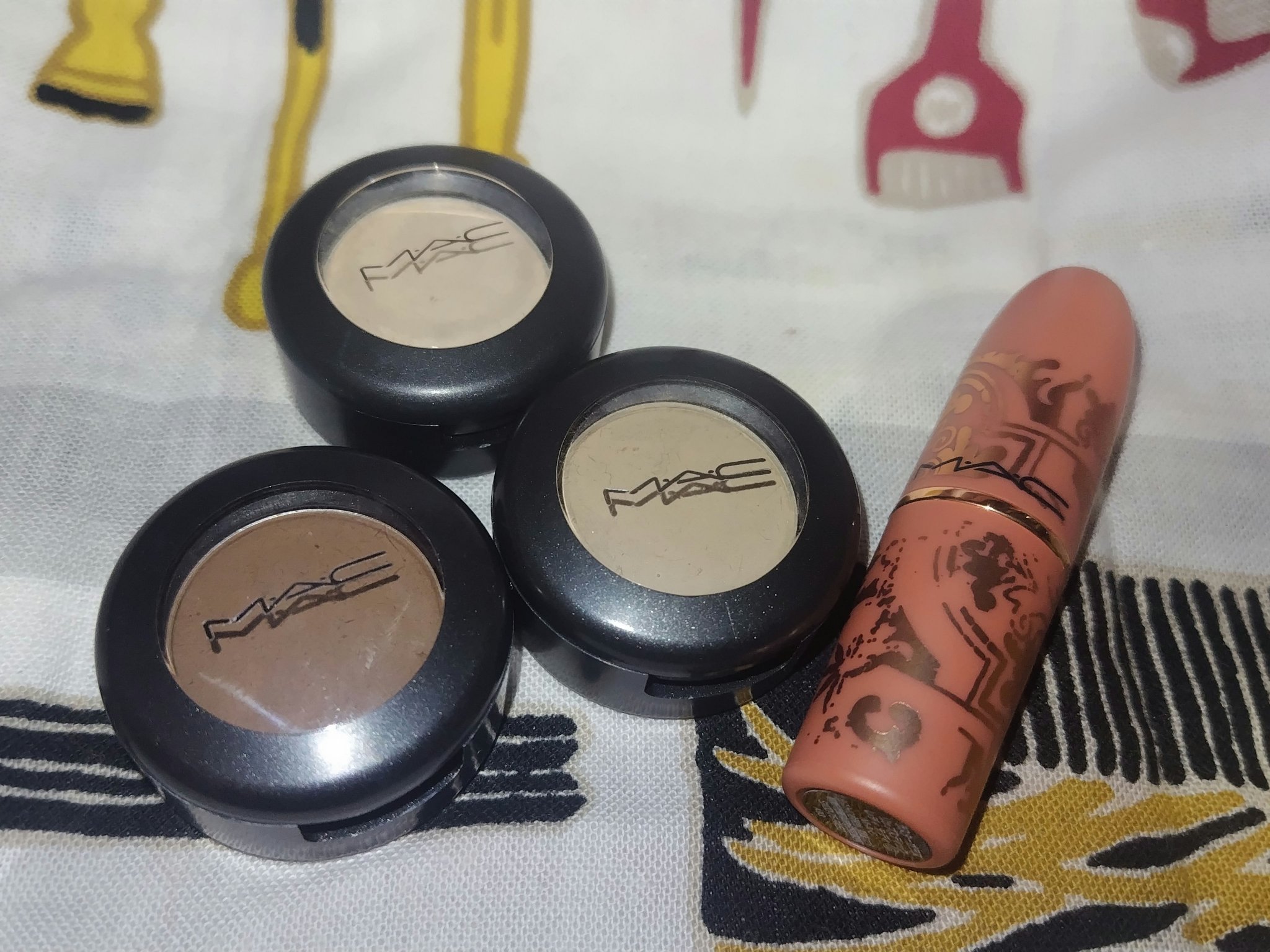 スモール アイシャドウ ブリュレ/M・A・C/単色アイシャドウを使ったクチコミ（1枚目）