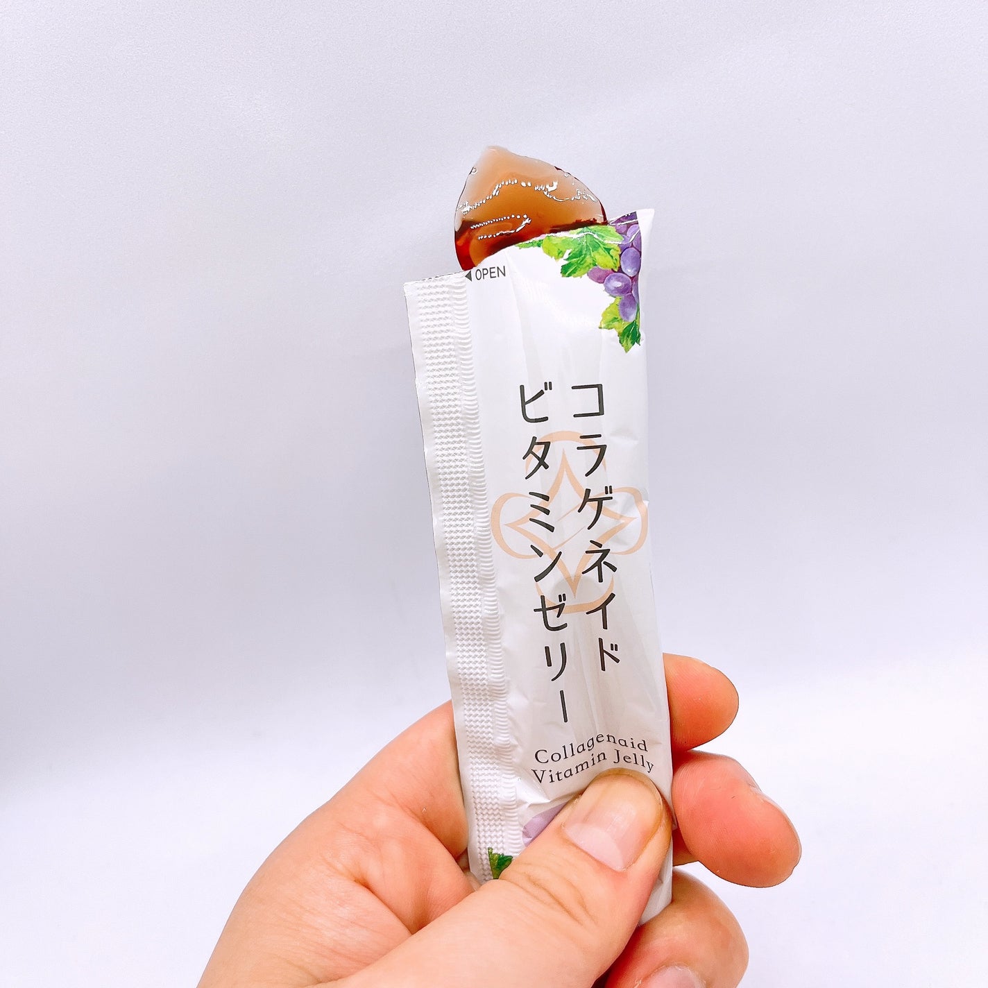 コラゲネイド ビタミンゼリー グレープ味/新田ゼラチンダイレクト/ゼリー飲料を使ったクチコミ(3枚目)