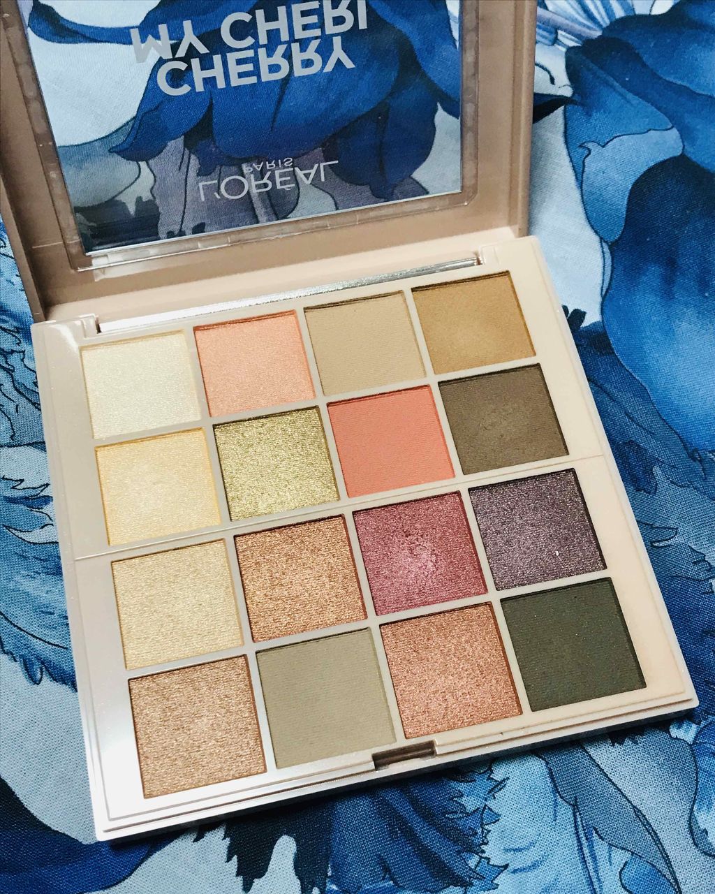 やんまる on LIPS 「ジューシーカラーで遊ぶ16色の高発色アイパレットロレアルパリア..」(1枚目)