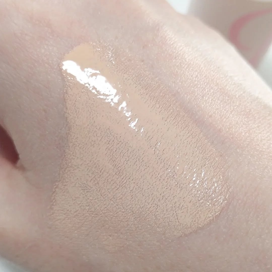 ラディアンスカラーセラム/Likebel/リキッドファンデーションを使ったクチコミ(5枚目)