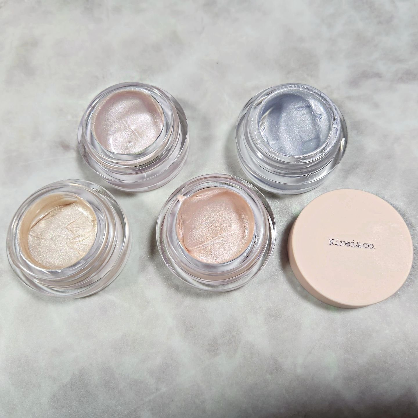 マルチグロウハイライター L3 オーロラブルー/Kirei&co./クリームハイライトを使ったクチコミ（2枚目）