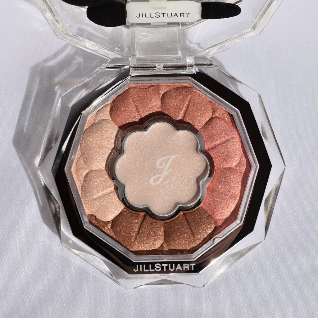 ジルスチュアート ブルームクチュール アイズ 03 peony harmony/JILL STUART/アイシャドウパレットを使ったクチコミ（2枚目）