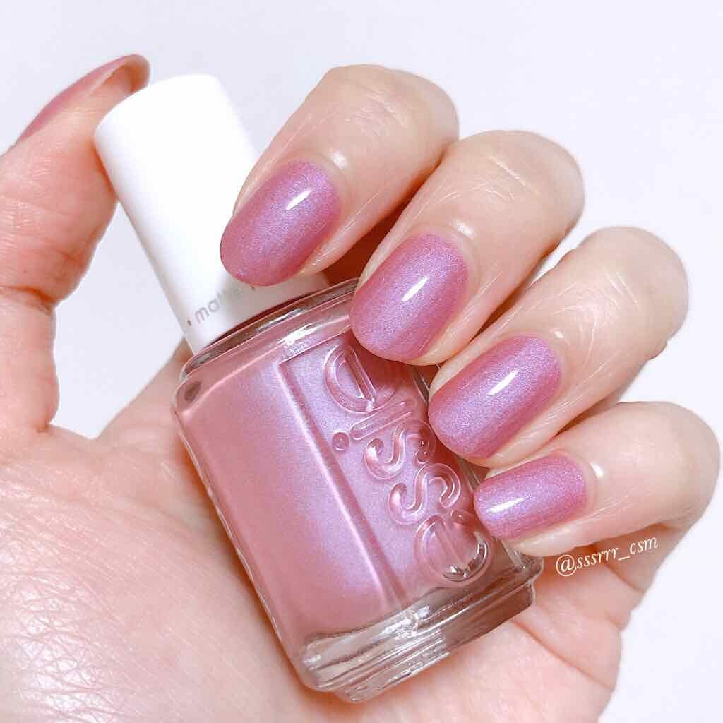 おいも on LIPS 「ゆめかわなのにマット!?不思議なネイル💅essie1580go..」(3枚目)