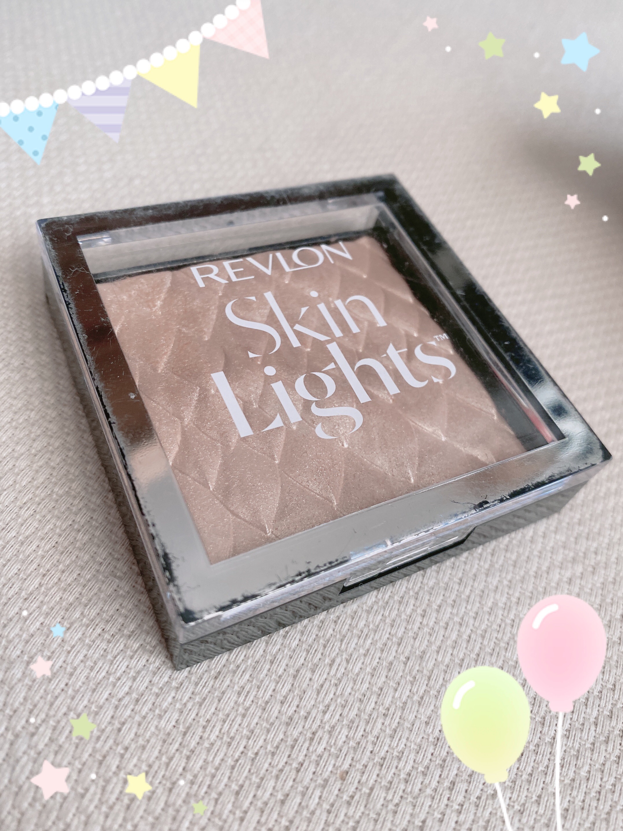 スキンライト プリズマティック ハイライター/REVLON/プレストパウダーを使ったクチコミ（1枚目）