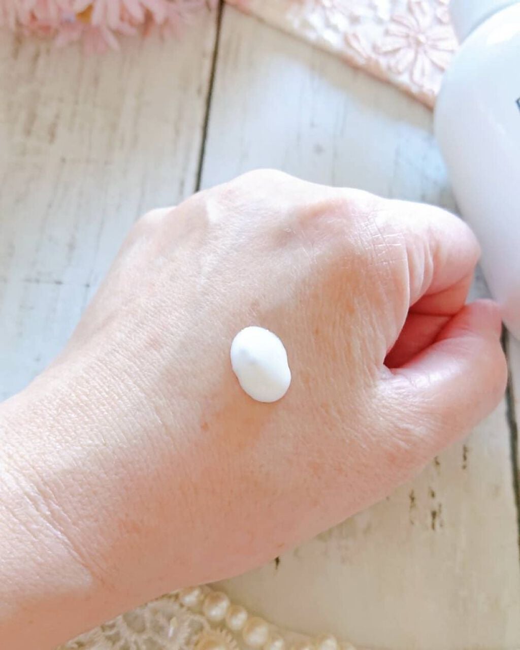 白色オイル/DEW/美容液を使ったクチコミ(2枚目)