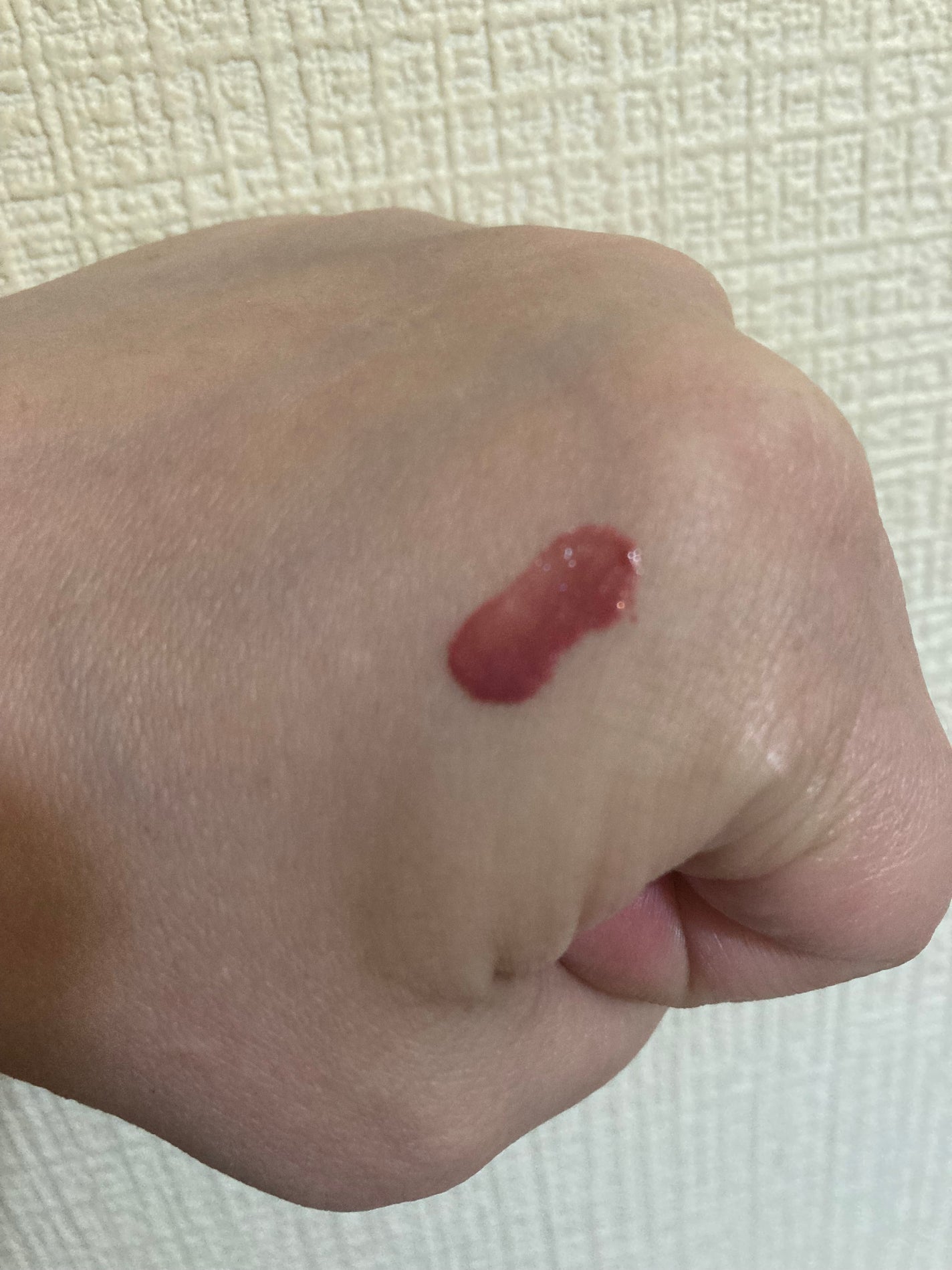 リップアーマーⅩ/KiSS/口紅を使ったクチコミ(4枚目)