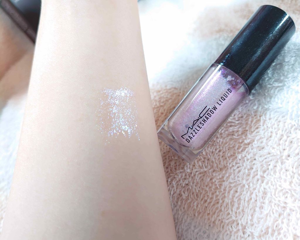 ダズルシャドウ リキッド/M・A・C/リキッドアイシャドウを使ったクチコミ（2枚目）