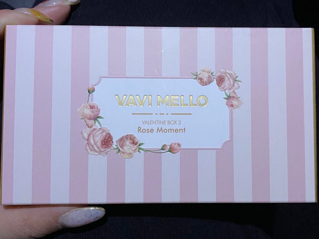 バレンタインボックス3ローズモーメント/VAVI MELLO/アイシャドウパレットを使ったクチコミ(1枚目)