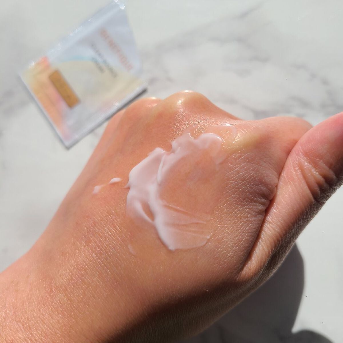 クリアバウンスクリーム /BENEFIQUE/フェイスクリームを使ったクチコミ(3枚目)