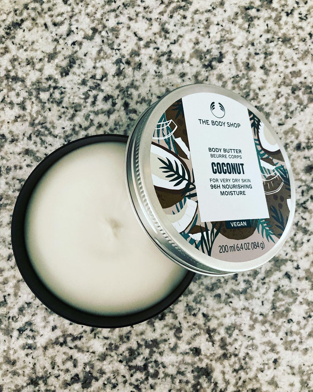 ボディバター ココナッツ/THE BODY SHOP/ボディクリームを使ったクチコミ（2枚目）