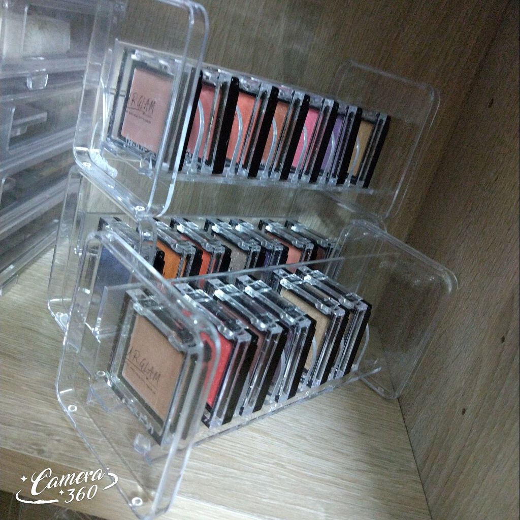 UR GLAM POWDER EYESHADOW/U R GLAM/単色アイシャドウを使ったクチコミ(4枚目)
