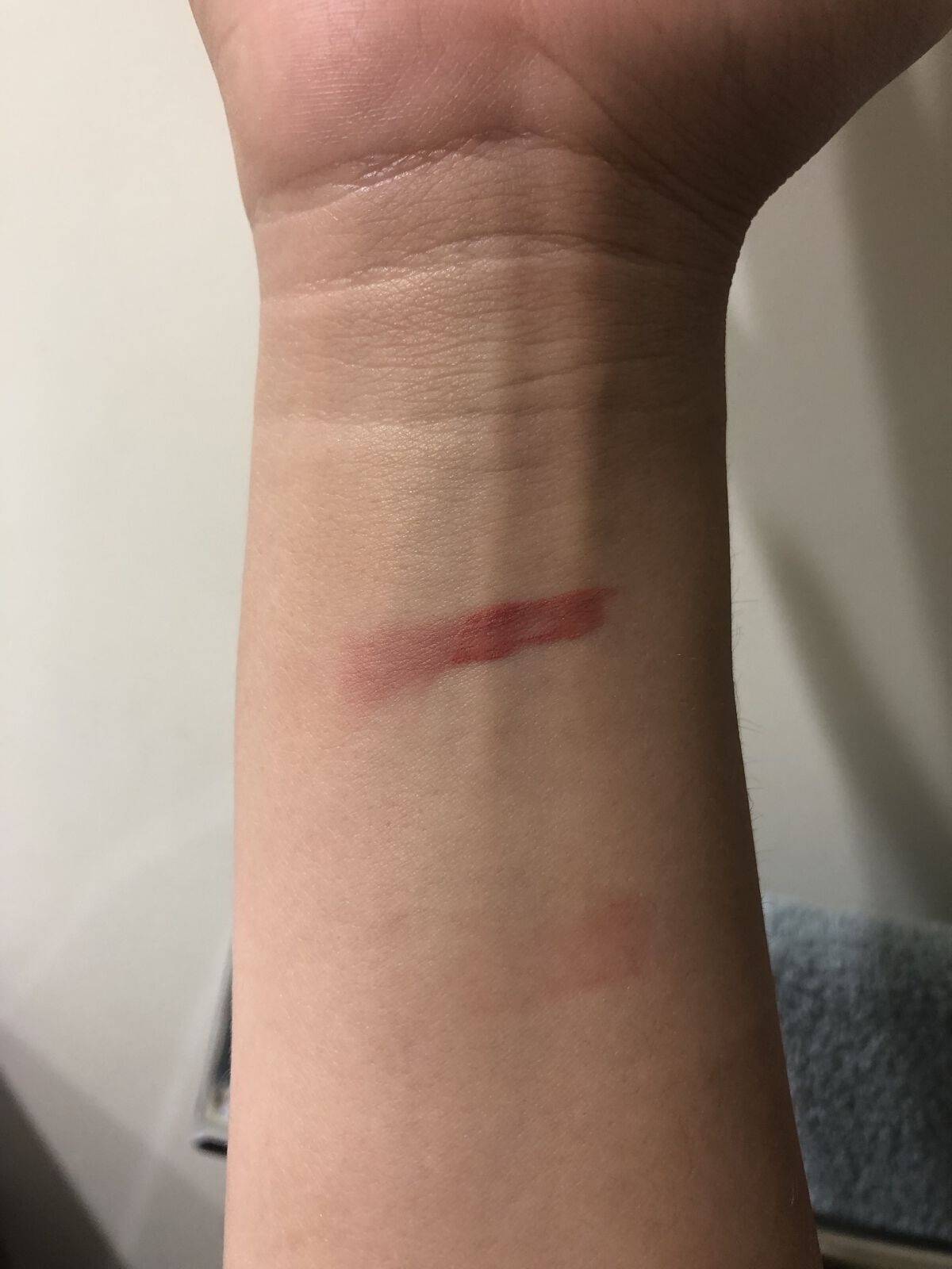 カスタマイズエアリーリップマッド/INTO U/口紅を使ったクチコミ（3枚目）