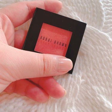 BOBBI BROWN シマー ブラッシュのクチコミ「日本人の肌に幸福感を足してくれるチーク

#ボビイブラウン 
#シマーブラッシュ

コーラルで.....」（1枚目）