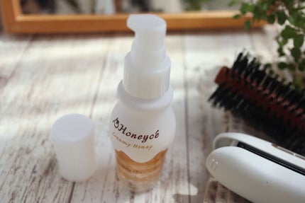 ハニーチェ クリーミーハニー ヘアオイルのクチコミ「ヘアオイルは、ヘアドライする時、つけないよりはつけた方がしっとりつやつやに仕上がりますが、
こ.....」(1枚目)