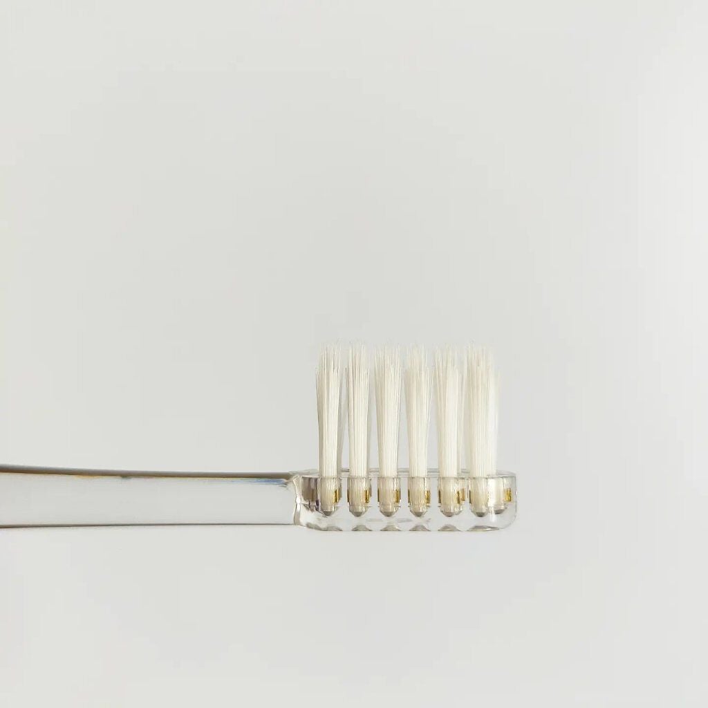 アパガードクリスタル歯ブラシ/アパガード/歯ブラシを使ったクチコミ(2枚目)