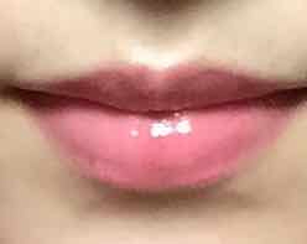 38°C / 99°F リップトリートメント (リップ美容液)/UZU BY FLOWFUSHI/リップケアを使ったクチコミ（3枚目）